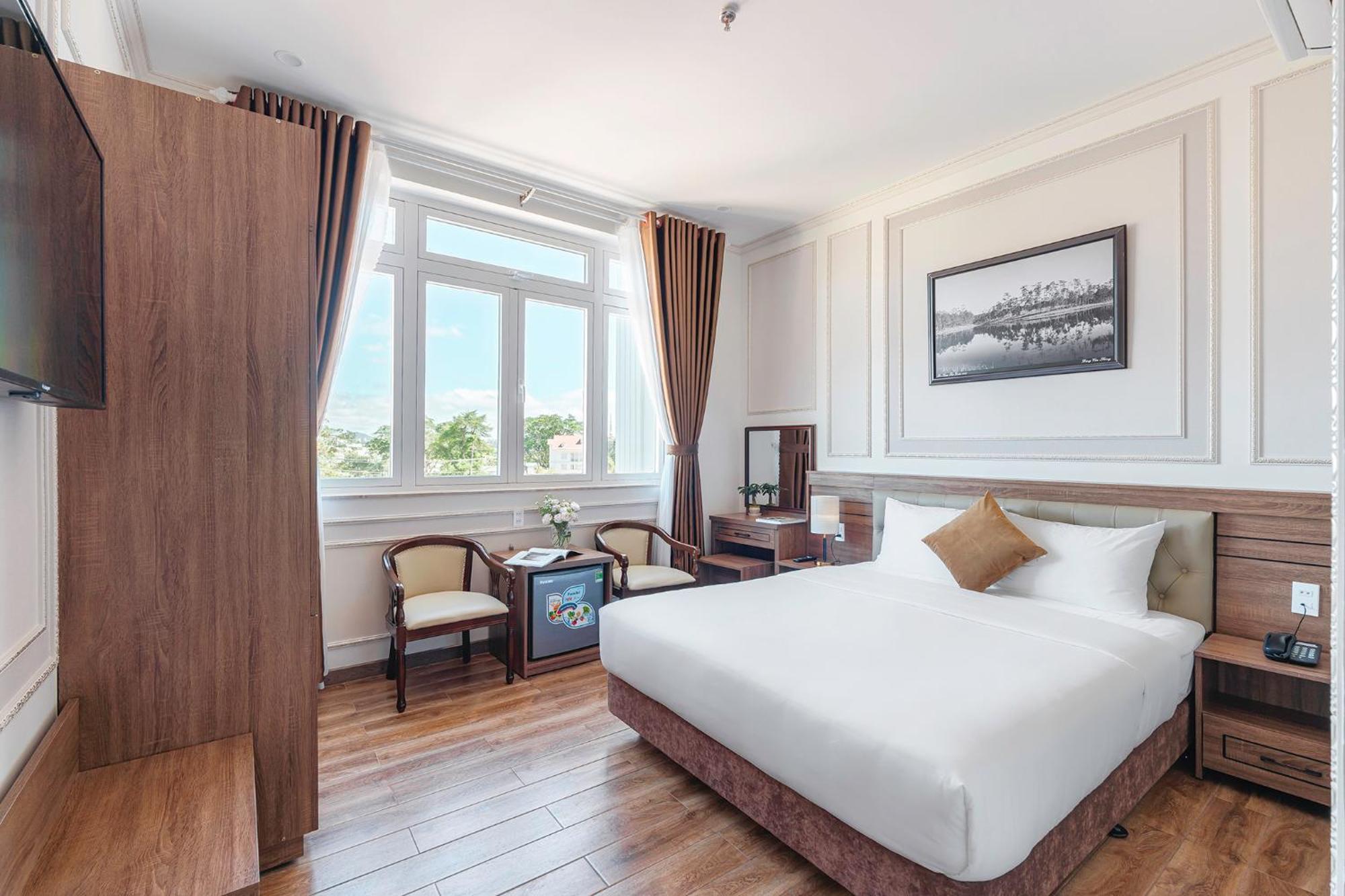 Pine View Hotel Dalat Esterno foto