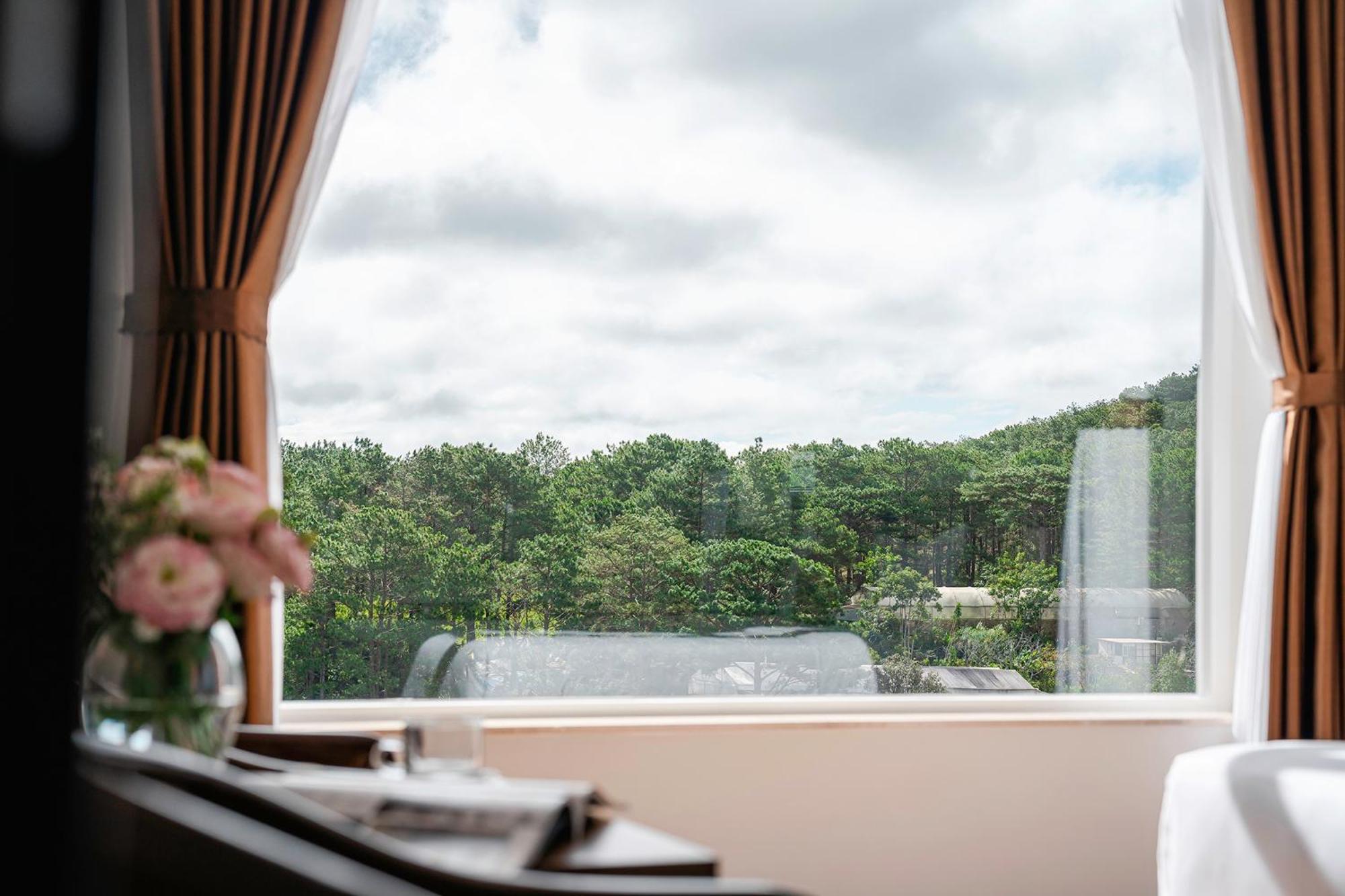 Pine View Hotel Dalat Esterno foto