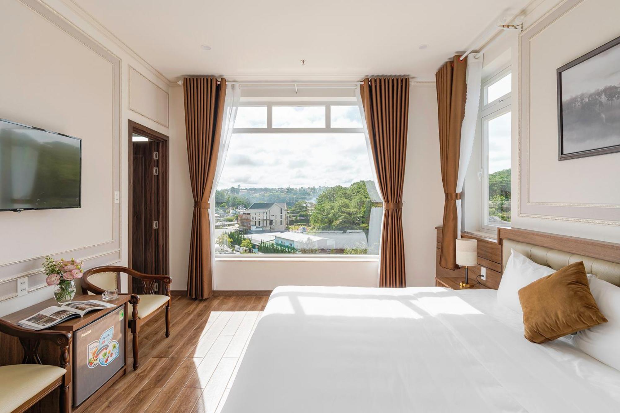 Pine View Hotel Dalat Esterno foto