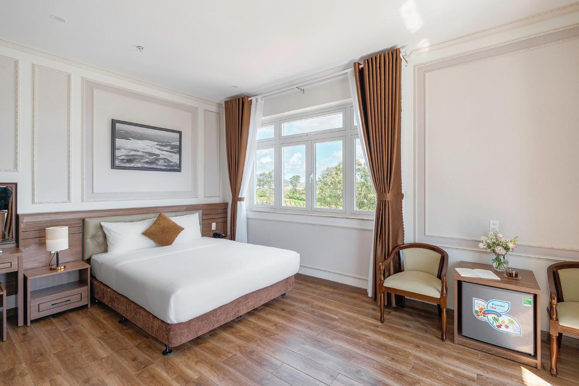 Pine View Hotel Dalat Esterno foto